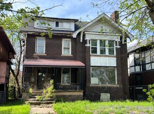 130 Gladstone St, Detroit, MI 48202