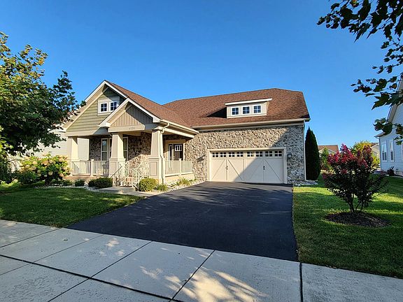 3rd image of 4526 Cagney Ln