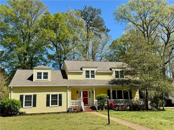 130 Duff Dr, Yorktown, VA 23692