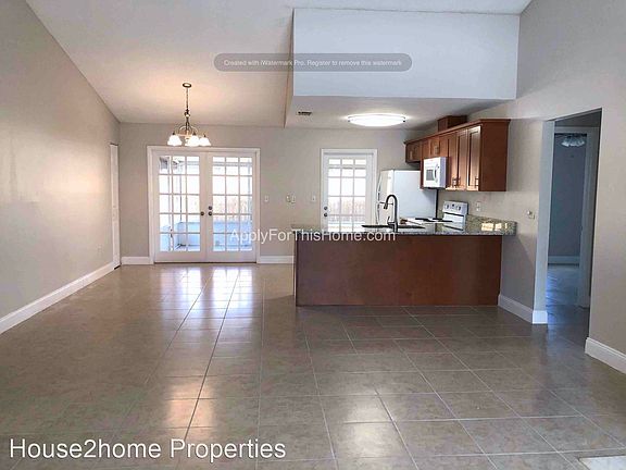 4th image of 1916 Sheffield Ct