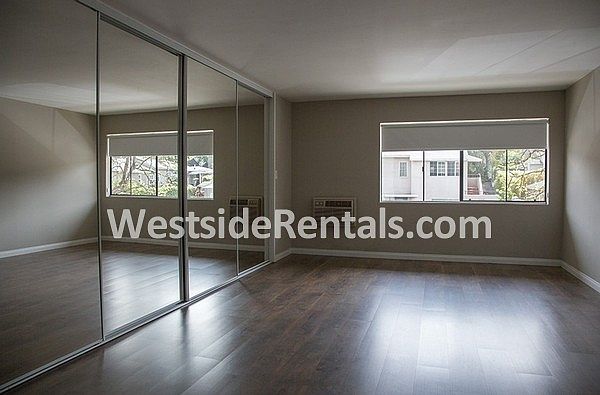 1st image of 2211 Griffith Park Blvd APT 21