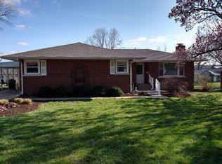 680 County Road 1200 E, Eureka, IL