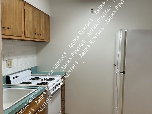 2nd image of 322 N 1st St #103