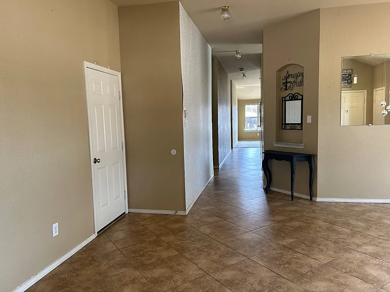 12112 Lamington Dr — Photo 7