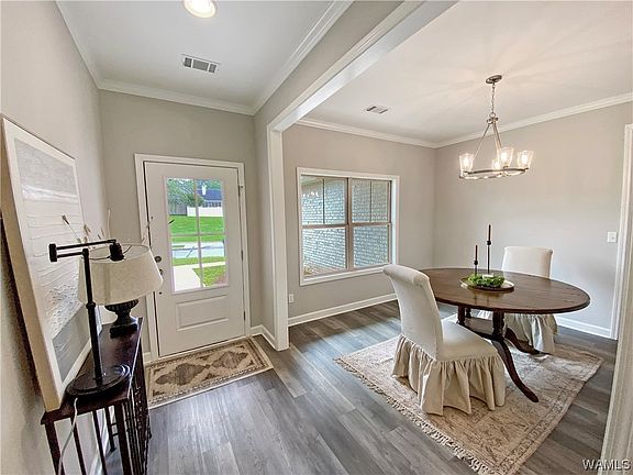 5th image of 5290 Summerfield Dr E