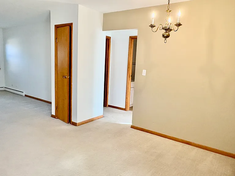 121 N Hayward St — Photo 7