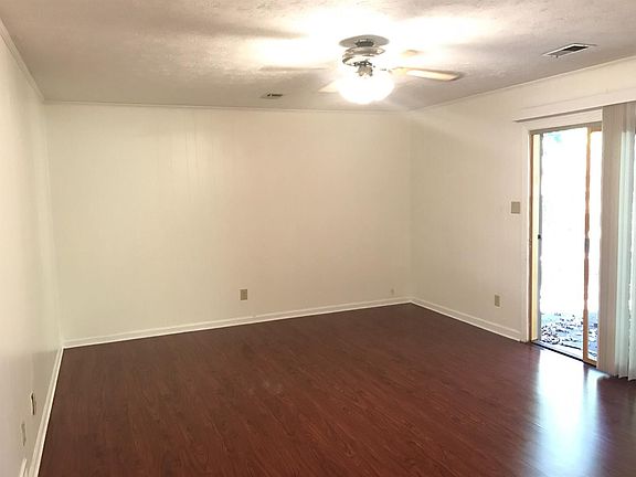 4th image of 819 Malabu Dr #A
