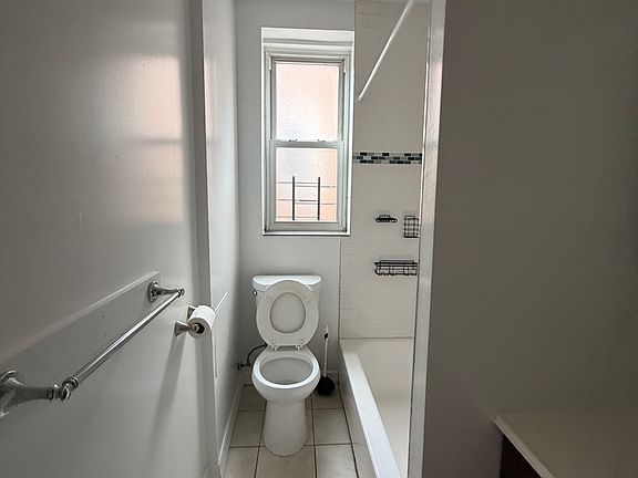 4th image of 4395 Martha Ave APT 2