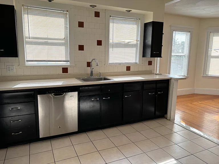 30 Early Ave #2 — Photo 12