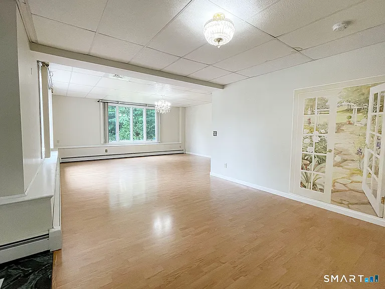 121 S Main St — Photo 13