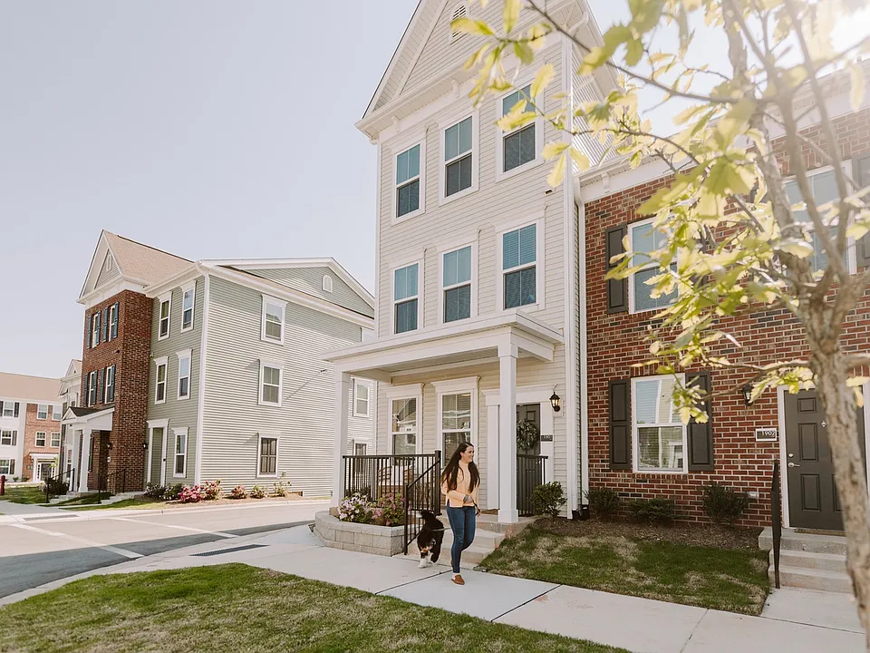 Spacious outdoors & green space