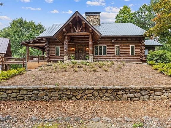 3rd image of 1355 White Rd