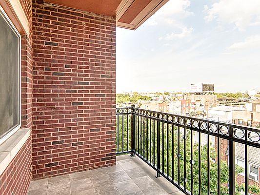 3rd image of 2822 Astoria Blvd #5