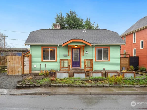 2418 F Street, Bellingham, WA 98225