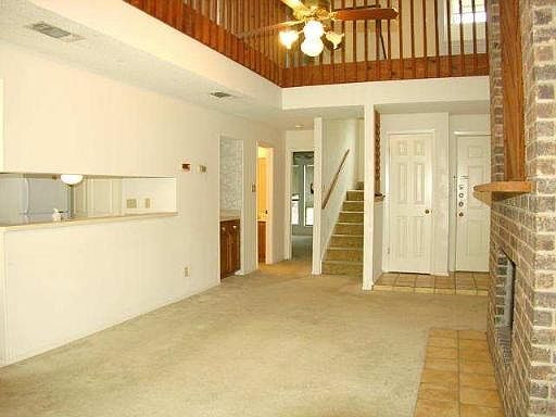 2nd image of 2542 BABCOCK ROAD #202C