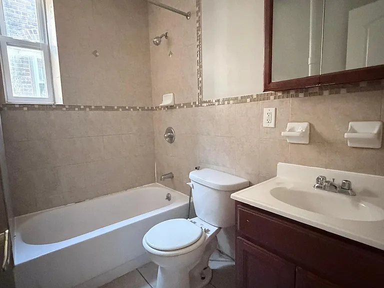 130 Corbin Ave #403A — Photo 4