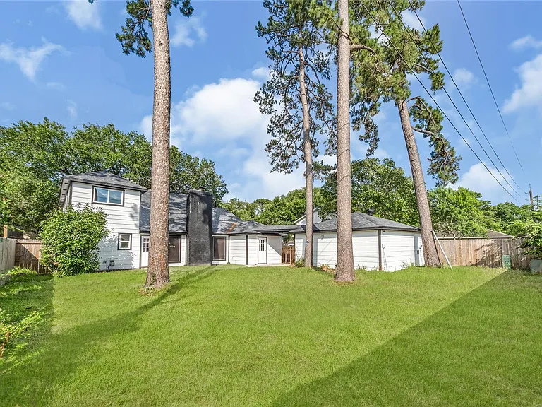 14015 Cleobrook Dr — Photo 4