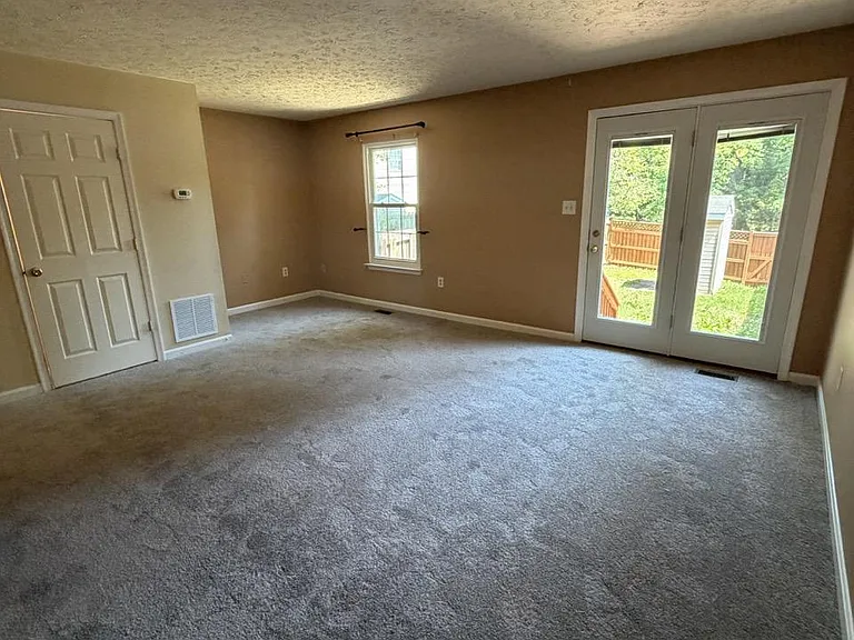 107 Peridot Pl — Photo 9