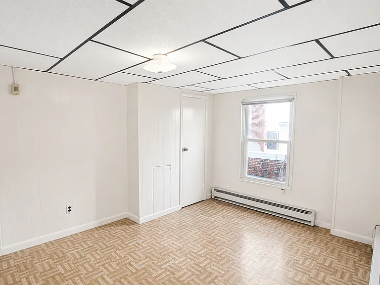 Robin Apartments — Photo 31
