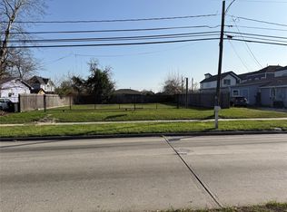 845 & 847 S Victory Dr, Houston, TX 77088