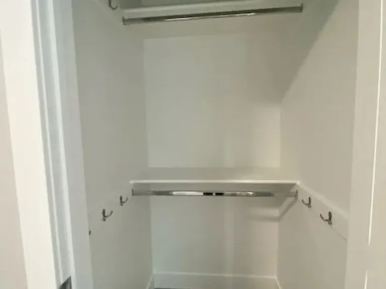 676 Carlow Dr — Photo 17