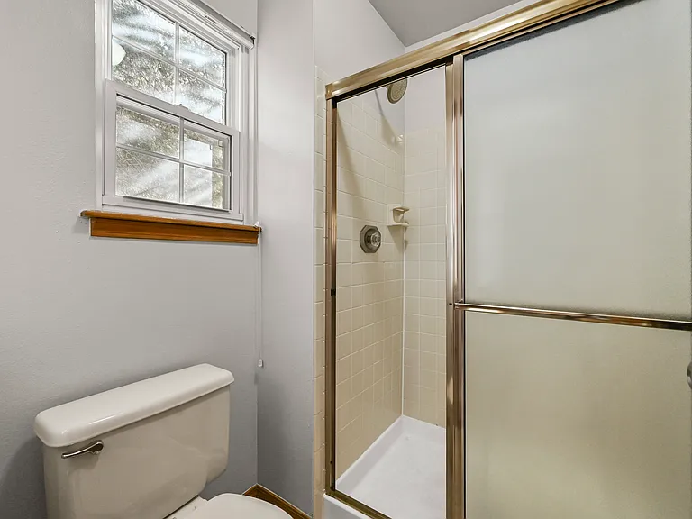 3640 Mountainside Dr — Photo 6
