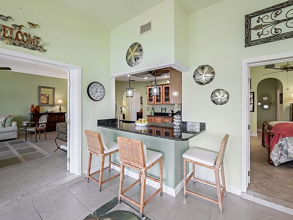 4th image of 5515 SW 12th Ave APT 103