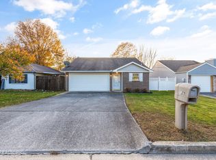 1973 Victoria Ln, Alcoa, TN 37701