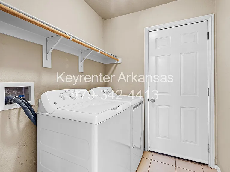 1481 Holland Dr — Photo 24