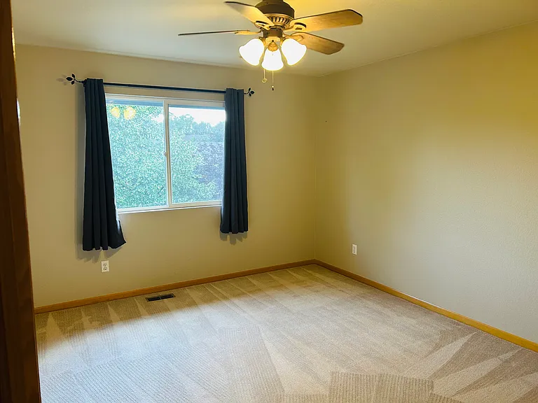 2621 Southfield Ct — Photo 12