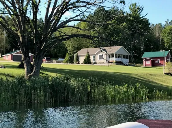 9807 Strawberry Lake Dr, Evart, MI 49631