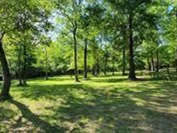 678 Old Phelps Rd, Huntsville, TX 77340