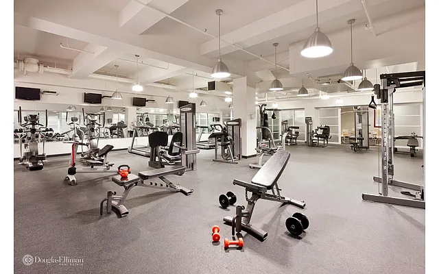 Rented by Douglas Elliman | media 23