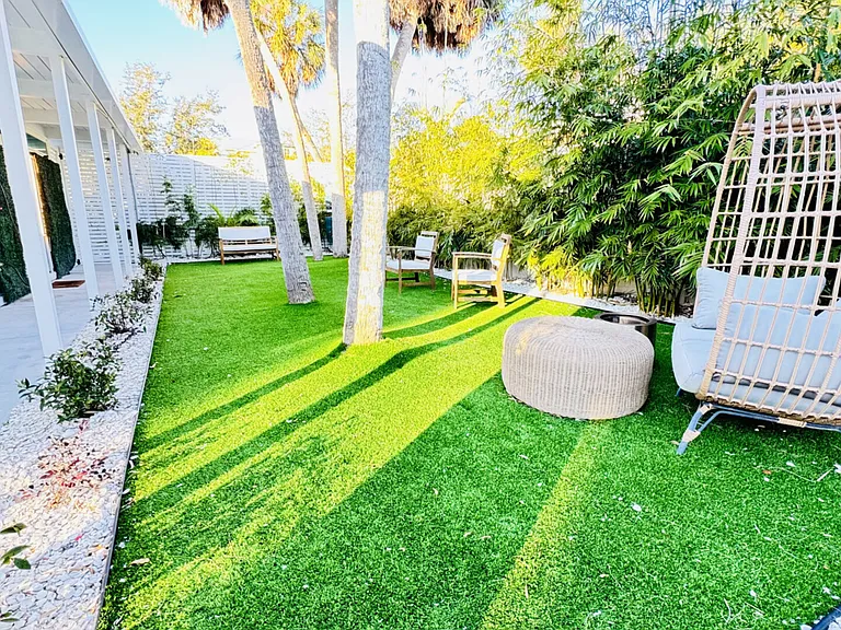 Commonwealth Dr — Photo 33