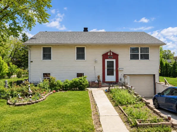 1589 Amy Ave, Glendale Heights, IL 60139