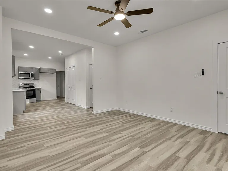 3526 Elsie Faye Heggins St — Photo 3