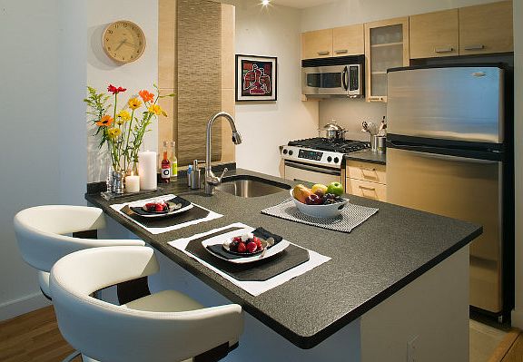 2nd image of 88 Leonard St APT 819