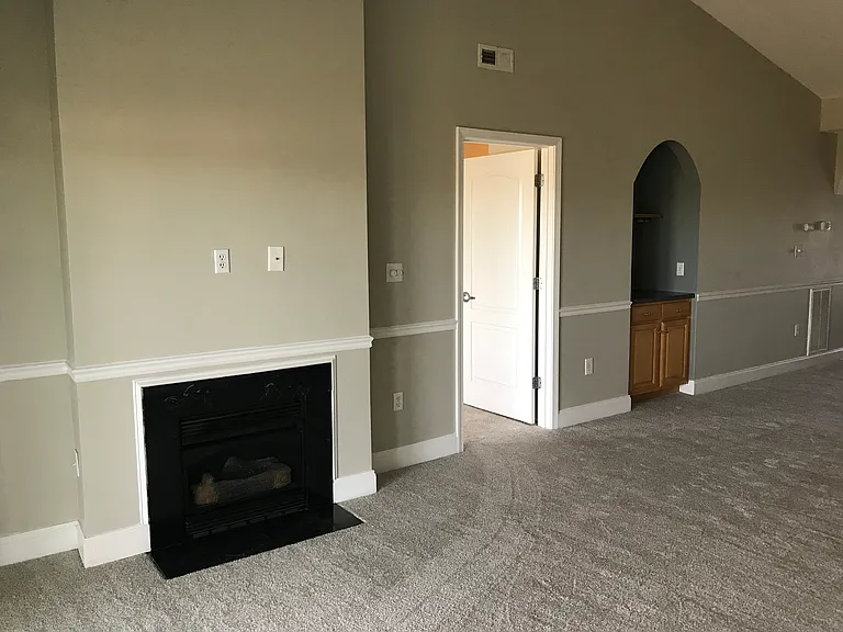 408 24th Ave N #302 — Photo 8