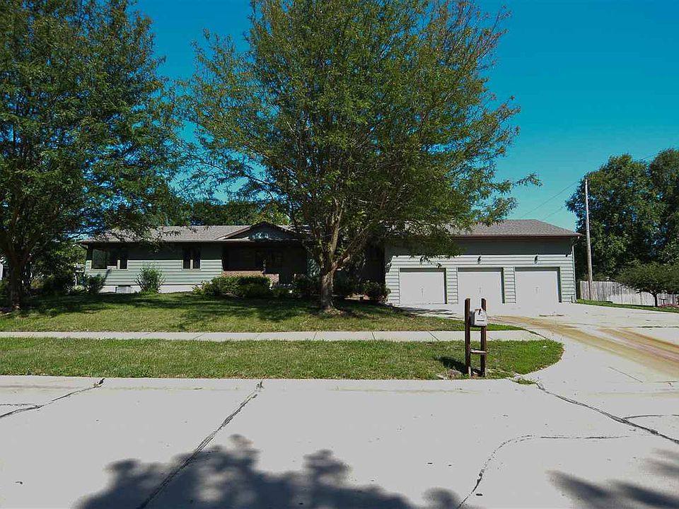 1st image of 1720 Little Kitten Ave