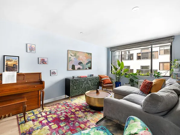 77 Bleecker St APT 924E, New York, NY 10012