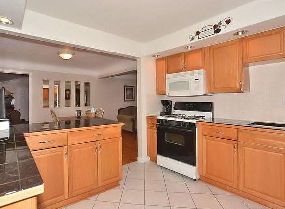 4th image of 415 Fee Fee Hills Dr