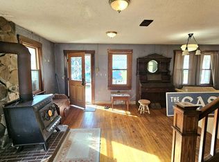 32 1st Ave, Cass, WV 24927