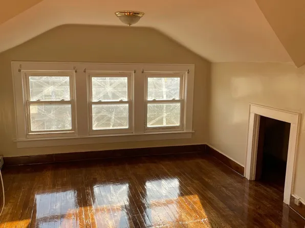 33 Unity Ave Floor 3, Newark, NJ 07106