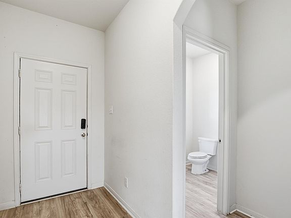 4th image of 300 Hyacinth Way