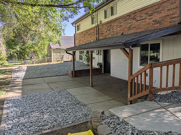 Spacious Patio