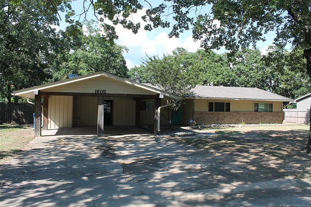 1605 E Seminole Ave Mcalester Ok 74501 Mls 2102289 Zillow