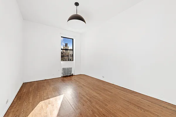 Rented by Compass | media 7