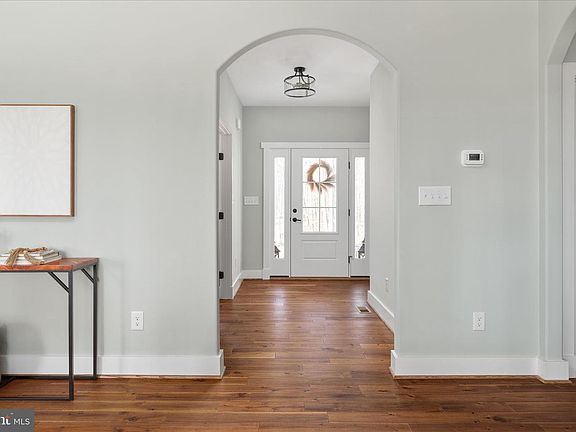 4th image of 14305 Inlet Rd