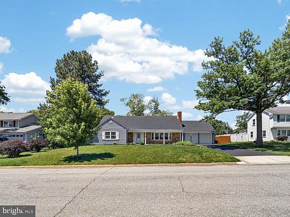 2nd image of 2702 Spindle Ln