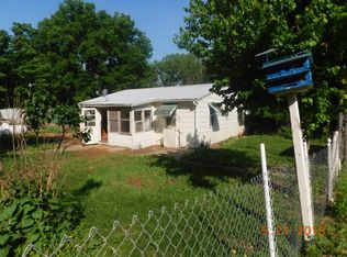 10888 SW Bluff Rd, Saint Joseph, MO 64504